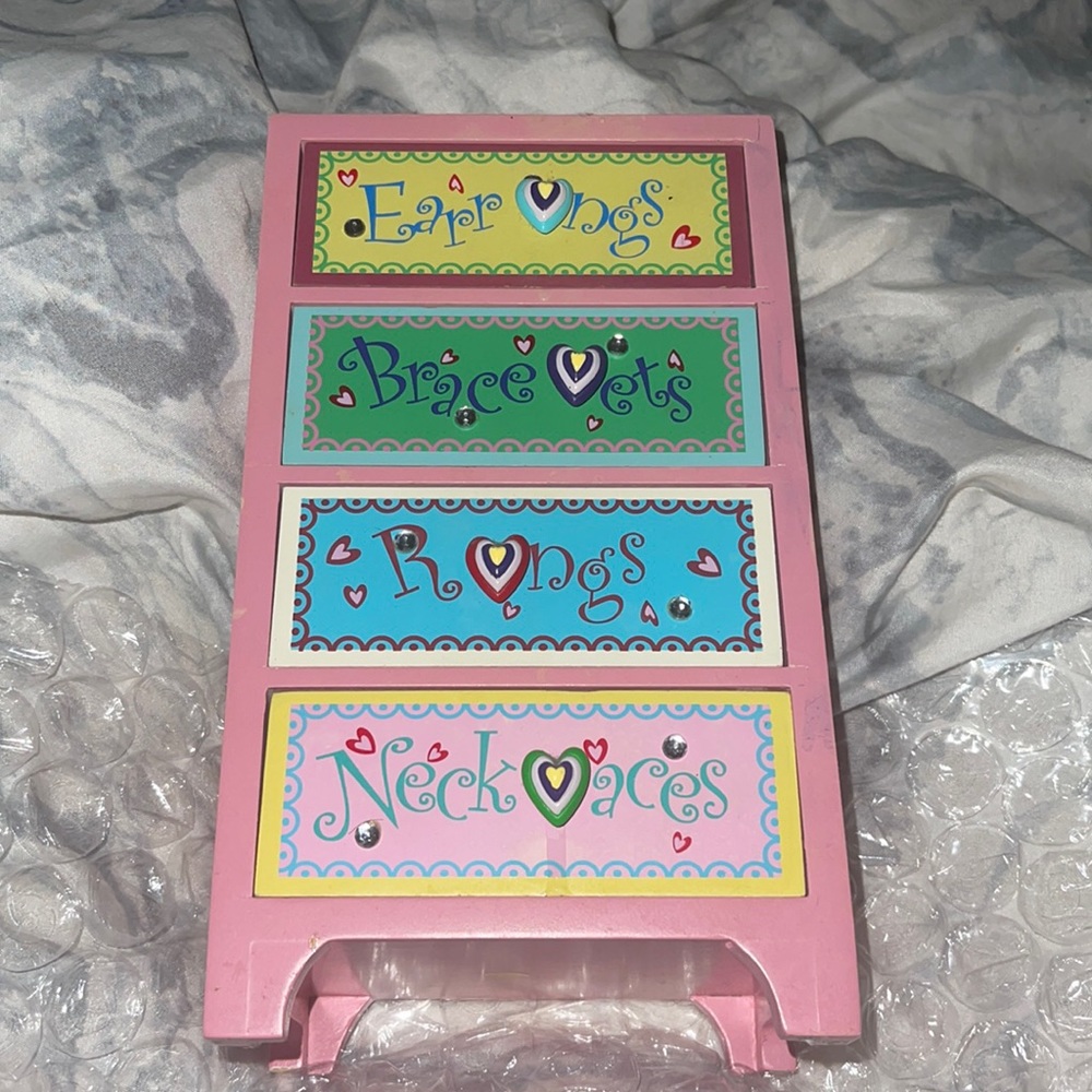 Childrens jewelry box